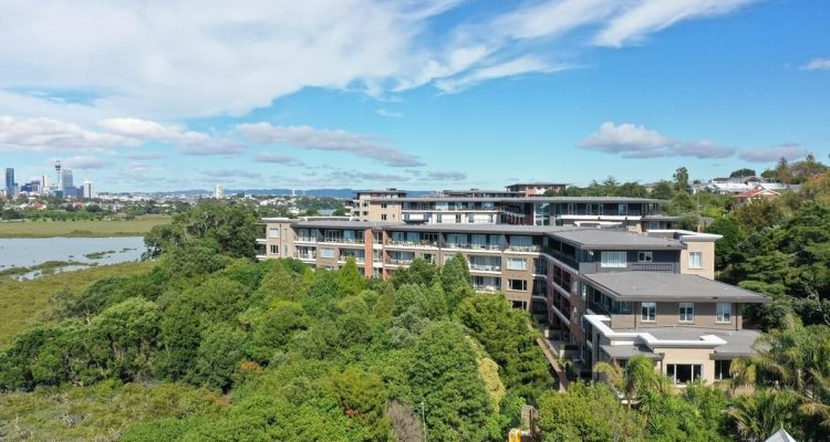 WILLIAM SANDERS RETIREMENT VILLAGE Park view