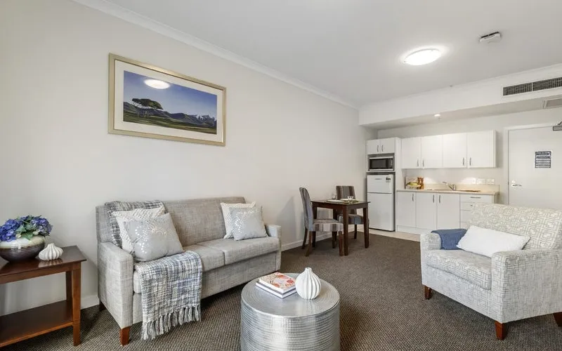 Birdsong and bush views